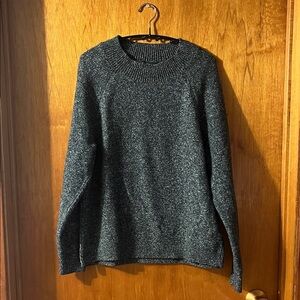 Woman’s Denver Hayes Dark Green Crewneck Large